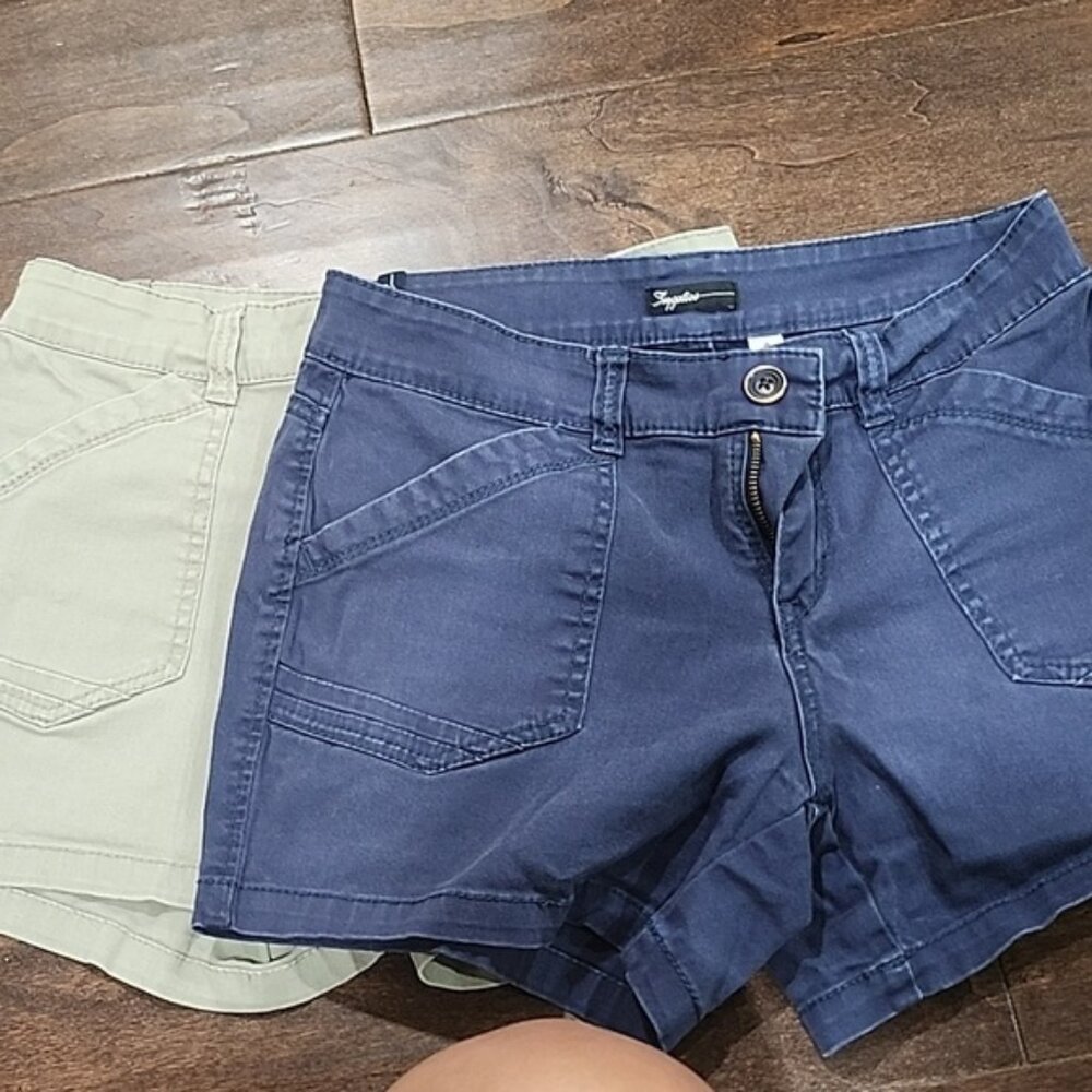 Khaki shorts lot